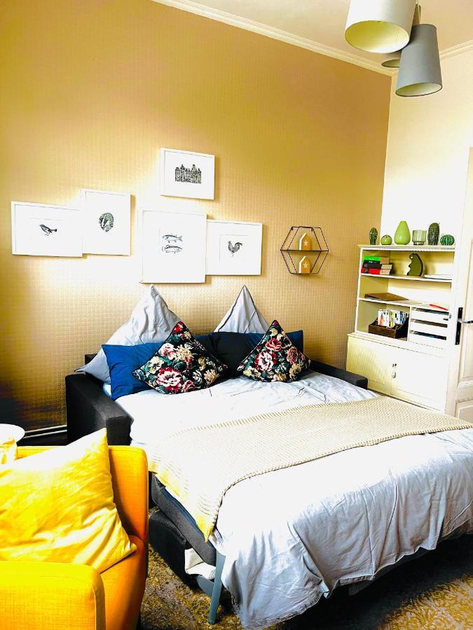 Ferienwohnung Schoenwaelder Mit Kleiner Terrasse Und Wall Box Buxtehude Exterior foto