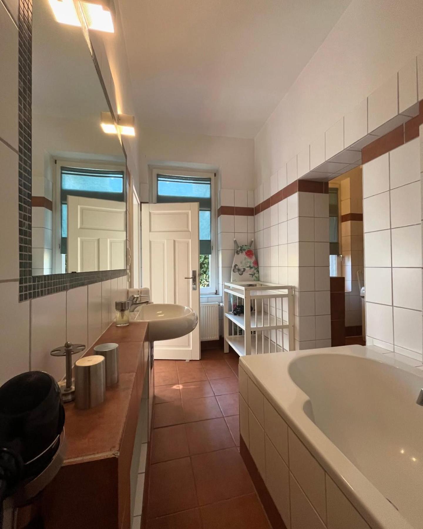 Ferienwohnung Schoenwaelder Mit Kleiner Terrasse Und Wall Box Buxtehude Exterior foto